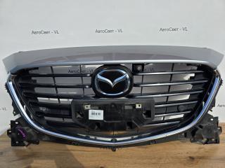 Решетка радиатора передняя Mazda Axela 2016-2019