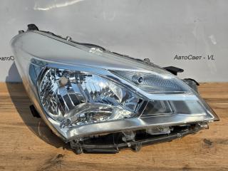 Фара галогеновая передняя правая Toyota Vitz 2017-2020 контрактная Фара галогеновая передняя правая Toyota Vitz 2017-2020