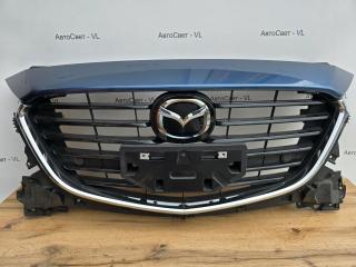 Решетка радиатора передняя Mazda Axela 2016-2019