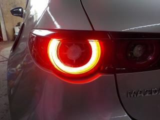 Фото запчасти стоп-сигналы задние Mazda Mazda3 2018-2023 контрактная запчасть Запчасть стоп-сигналы задние Mazda Mazda3 2018-2023