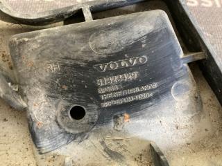 Кронштейн бампера передний правый S60 FS