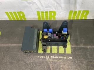 Фото запчасти блок предохронителей NISSAN NP300 контрактная запчасть Запчасть блок предохронителей NISSAN NP300