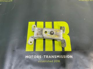 Фото запчасти петля двери передняя правая SUZUKI GRAND ESCUDO 2003 контрактная запчасть Запчасть петля двери передняя правая SUZUKI GRAND ESCUDO 2003