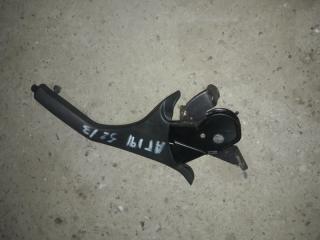 Запчасть ручка ручника Toyota Caldina 1996