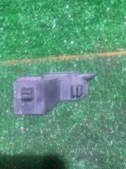 Запчасть кронштейн правый SUBARU Legacy