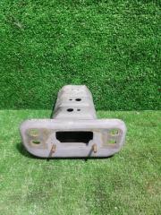 Запчасть кронштейн передний левый Toyota Vitz