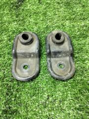 Запчасть кронштейн радиатора Subaru Legacy 2010