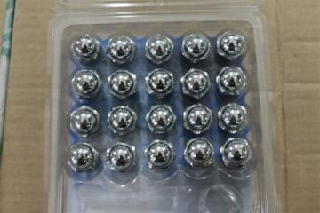 Гайка на колесо NISSAN