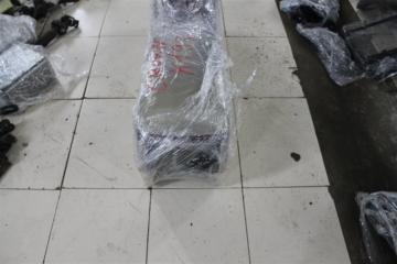 Бардачок между сиденьями TOYOTA CROWN GRS180, GRS182, GRS184 3gr-fse 1 ракурс Бардачок между сиденьями TOYOTA CROWN GRS180, GRS182, GRS184 3gr-fse 1 ракурс