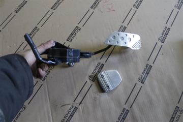 Педаль газа TOYOTA VITZ KSP130, NCP131, NSP130, NSP135 1nz-fe 3 ракурс