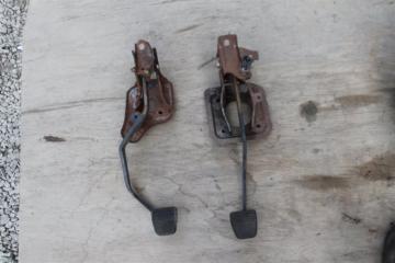 Педали TOYOTA CAMRY SV41, SV40 2 ракурс