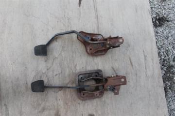 Педали TOYOTA CAMRY SV41, SV40 3 ракурс