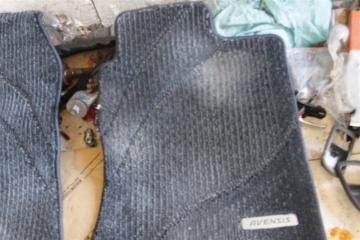 Коврики комплект TOYOTA AVENSIS AZT250 1az-fse 3 ракурс
