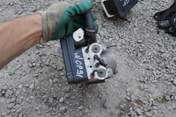 Блок abs TOYOTA VITZ ncp91 1nz-fe 2 ракурс