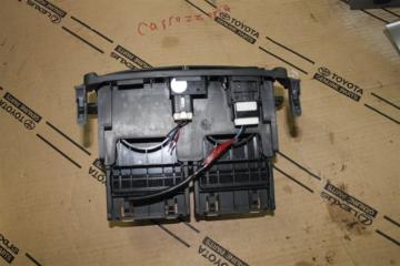 Подстаканник TOYOTA BB ncp31, ncp30, ncp35 1nz-fe 2 ракурс