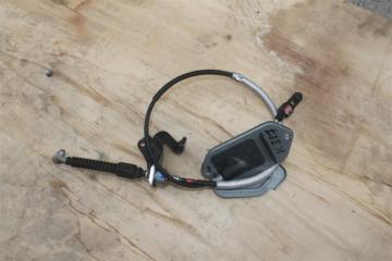 Тросик автомата TOYOTA Spade ncp141 1nz-fe 2 ракурс