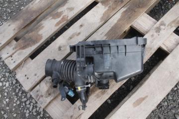 Корпус воздушного фильтра TOYOTA Spade ncp141 1nz-fe 1 ракурс Корпус воздушного фильтра TOYOTA Spade ncp141 1nz-fe 1 ракурс