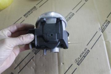 Туманка правая TOYOTA AQUA NHP10 12580 1 ракурс