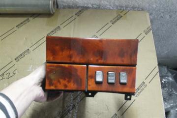 Пепельница TOYOTA CELSIOR UCF30, UCF31 1 ракурс