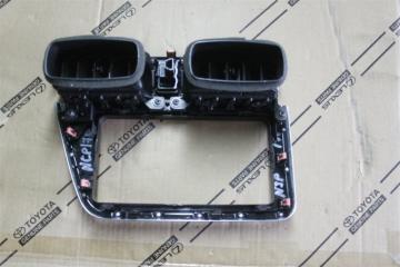 Консоль магнитофона TOYOTA SIENTA nsp170 2 ракурс Консоль магнитофона TOYOTA SIENTA nsp170 2 ракурс