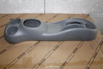 Бардачок между сиденьями TOYOTA VITZ SCP10, NCP13 3 ракурс