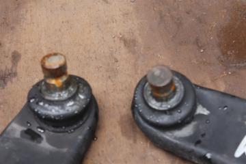 Рычаг правый передний MITSUBISHI DION CR9W 4g63 1 ракурс Рычаг правый передний MITSUBISHI DION CR9W 4g63 1 ракурс