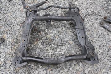 Балка под двс HONDA STREAM RN3 k20a 1 ракурс