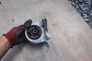 Подушка двигателя левая NISSAN TEANA