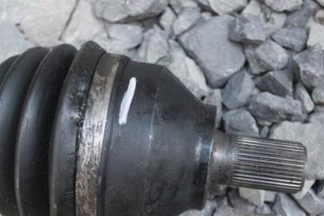 Привод правый передний VOLVO V50 MW43 B4204S 4 ракурс