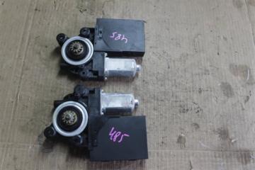Мотор стеклоподъемника левый передний VOLVO V50 MW43 1 ракурс