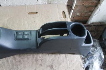 Бардачок между сиденьями TOYOTA AQUA NHP10 4 ракурс