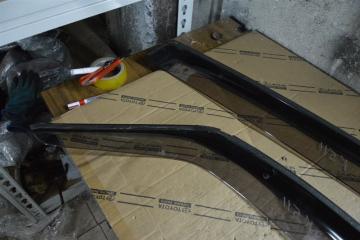 Ветровики комплект TOYOTA PORTE NNP10, nnp11 1nz-fe 4 ракурс