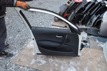 Дверь левая передняя BMW 1 SERIES E87 n45b16 3 ракурс