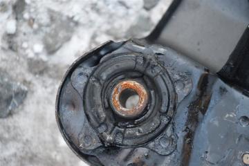 Балка под двс HONDA ODYSSEY RA5 j30a 3 ракурс