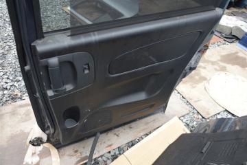 Дверь правая задняя NISSAN SERENA FC26 mr20 4 ракурс