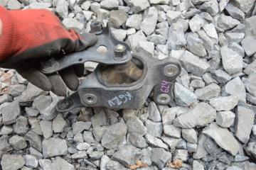 Подушка двигателя HONDA SPIKE GK1 l15a 2 ракурс
