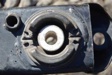 Балка под двс HONDA ELYSION rr3 j30a 4 ракурс Балка под двс HONDA ELYSION rr3 j30a 4 ракурс