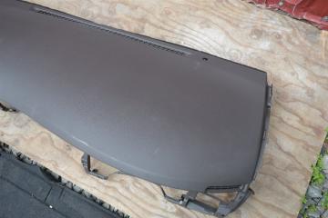 Торпедо TOYOTA Isis znm10 1zz-fe 5 ракурс Торпедо TOYOTA Isis znm10 1zz-fe 5 ракурс