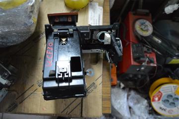 Пепельница TOYOTA CELSIOR UCF30, UCF31 3UZ-FE 1 ракурс