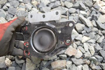 Подушка двигателя правая VOLKSWAGEN POLO 6R CBZ 2 ракурс Подушка двигателя правая VOLKSWAGEN POLO 6R CBZ 2 ракурс