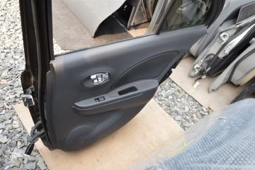 Дверь правая задняя NISSAN MARCH K13 hr12 1 ракурс
