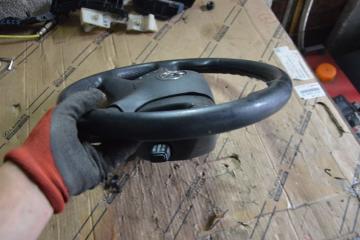 Руль TOYOTA AVENSIS AZT250 1az-fse 5 ракурс Руль TOYOTA AVENSIS AZT250 1az-fse 5 ракурс