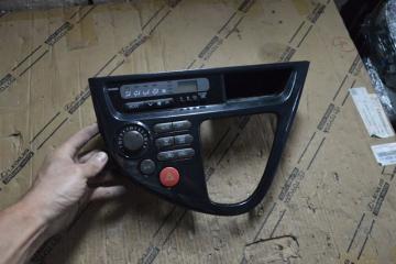 Климат-контроль TOYOTA WISH zne10 1zz-fe 2 ракурс