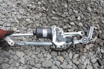Трапеция дворников BMW 3 SERIES E90 n52b25 1 ракурс Трапеция дворников BMW 3 SERIES E90 n52b25 1 ракурс