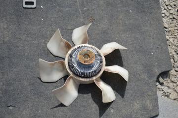 Вискомуфта NISSAN ELGRAND e51 VQ35 3 ракурс