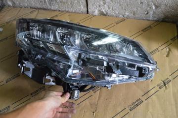 Фара правая TOYOTA NOAH ZWR90W, MZRA95W, ZWR95W, MZRA90W 3 ракурс