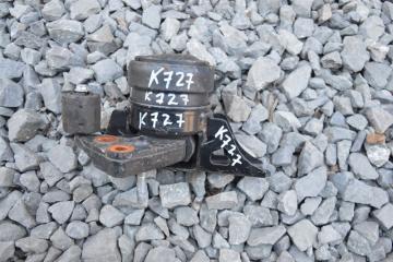 Подушка двигателя правая TOYOTA Spade ncp141 1nz-fe 1 ракурс Подушка двигателя правая TOYOTA Spade ncp141 1nz-fe 1 ракурс