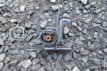Подушка двигателя левая TOYOTA RACTIS ncp100 1nz-fe 1 ракурс