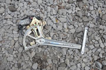 Стеклоподъемник правый передний TOYOTA CELSIOR UCF20, UCF21 1uz-fe 2 ракурс