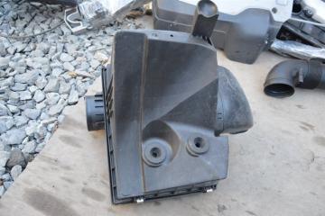 Корпус воздушного фильтра BMW X3 e83 n52b25 2 ракурс